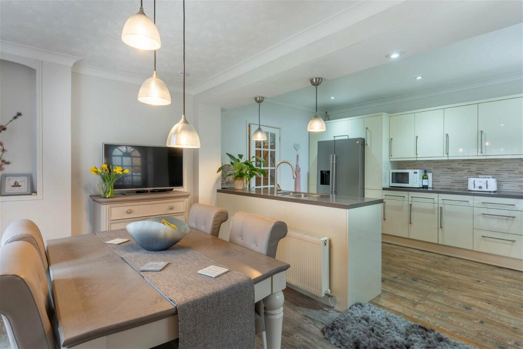 Additional image 3 of Callow Hill Road, Alvechurch, B48 7LT