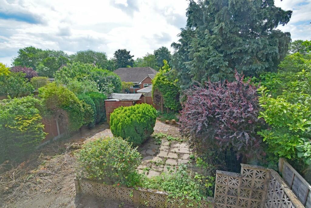 Additional image 2 of Estonia, 70 Throckmorton Road, Alcester, Warwickshire, B49 6QJ