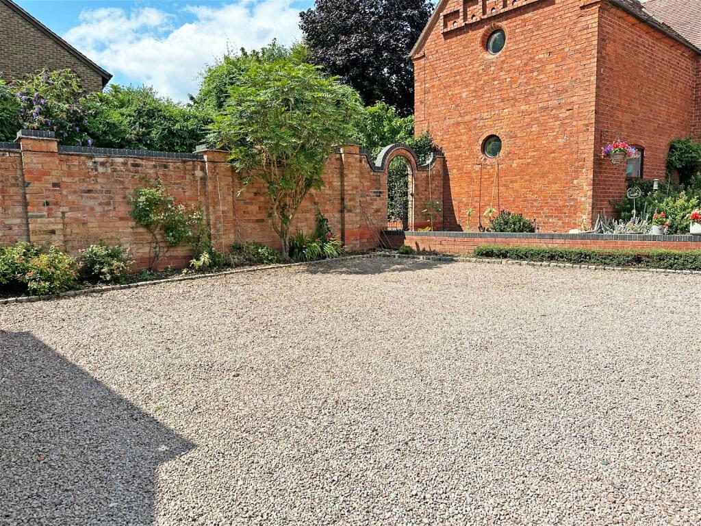 Additional image 41 of Houndsfield Court, Houndsfield Lane, Wythall, B47 6LX