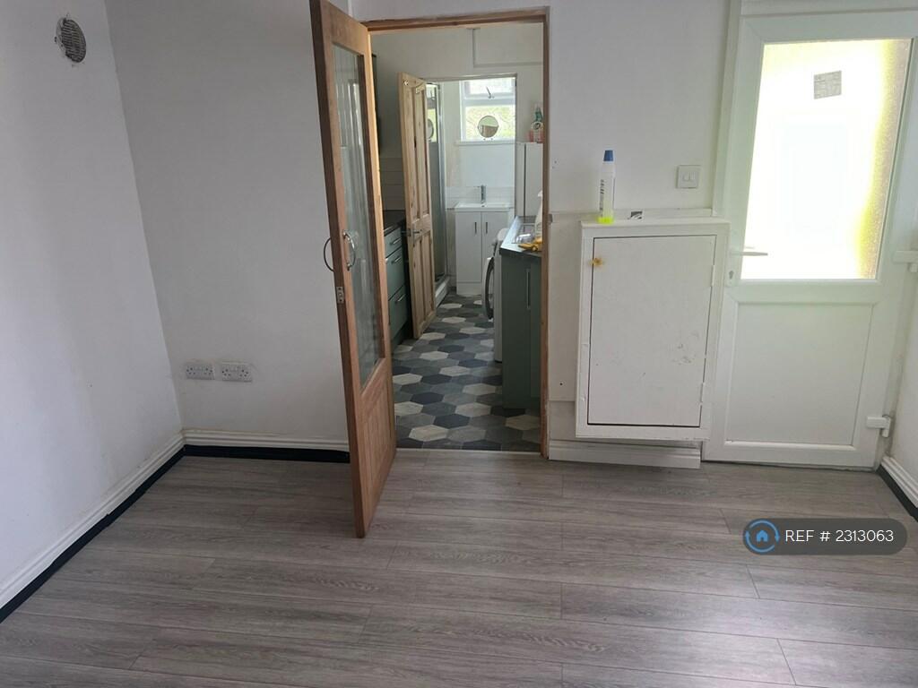 Additional image 21 of Causeway Green Road, Sandwell, B68