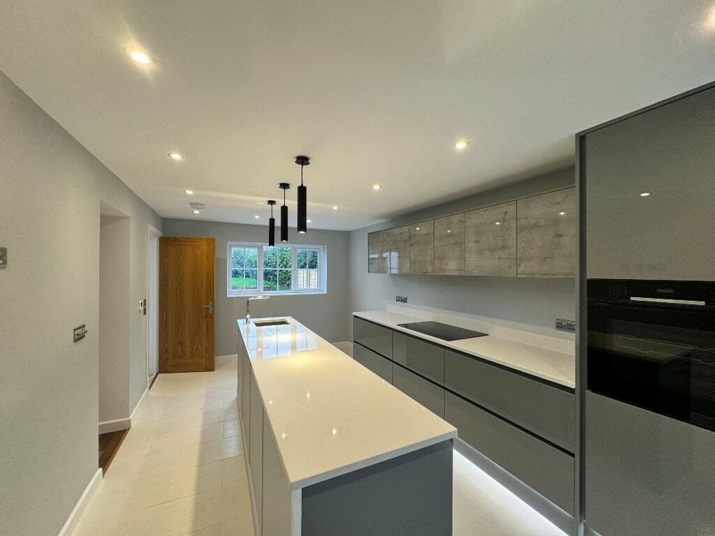 Additional image 3 of Vine Cottage, Dunnington, B49