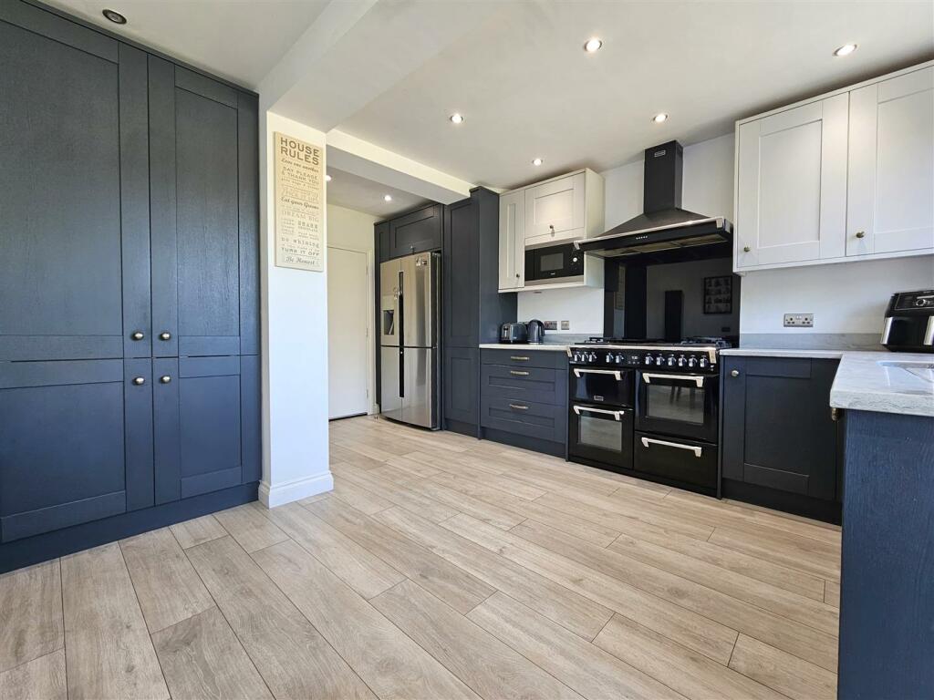 Additional image 10 of Henley Crescent, Solihull