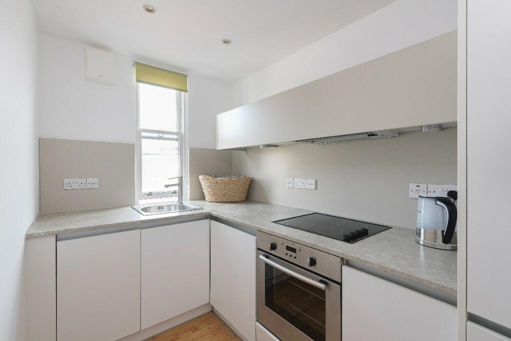 Additional image 4 of Ambry House, St. James's Parade, Bath, Somerset, BA1