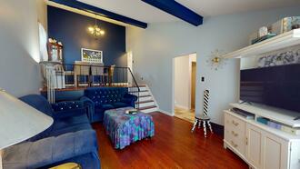 Additional image 2 of 170 Parkside Dr E