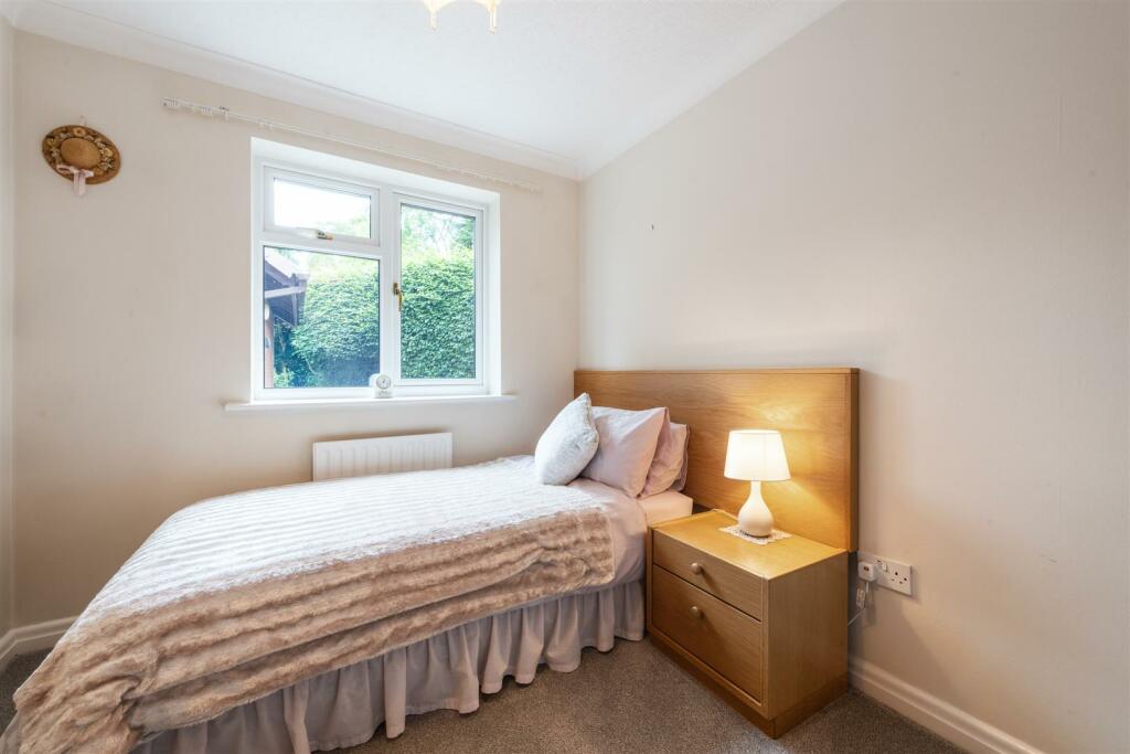 Additional image 9 of Queen Eleanors Drive