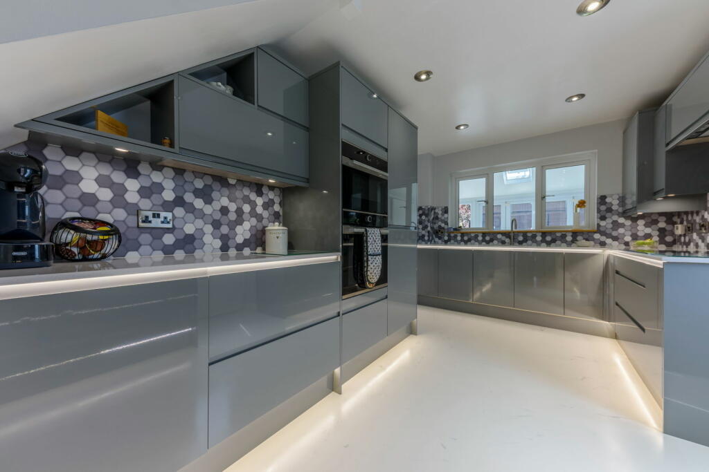 Additional image 9 of Parkland Close, Brockhill, Redditch, B97 6PZ