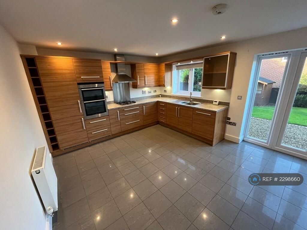 Additional image 8 of Bexhill Drive, Amington, Tamworth, B77