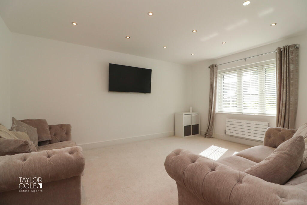 Additional image 2 of Fisher Close, Tamworth