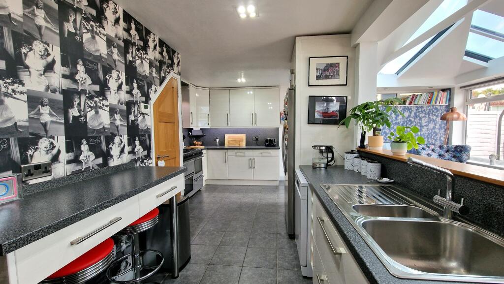 Additional image 2 of Foredrove Lane, Solihull, B92