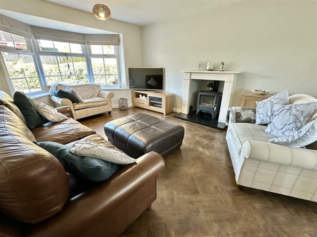 Additional image 5 of Coleshill Close, Hunt End, Redditch