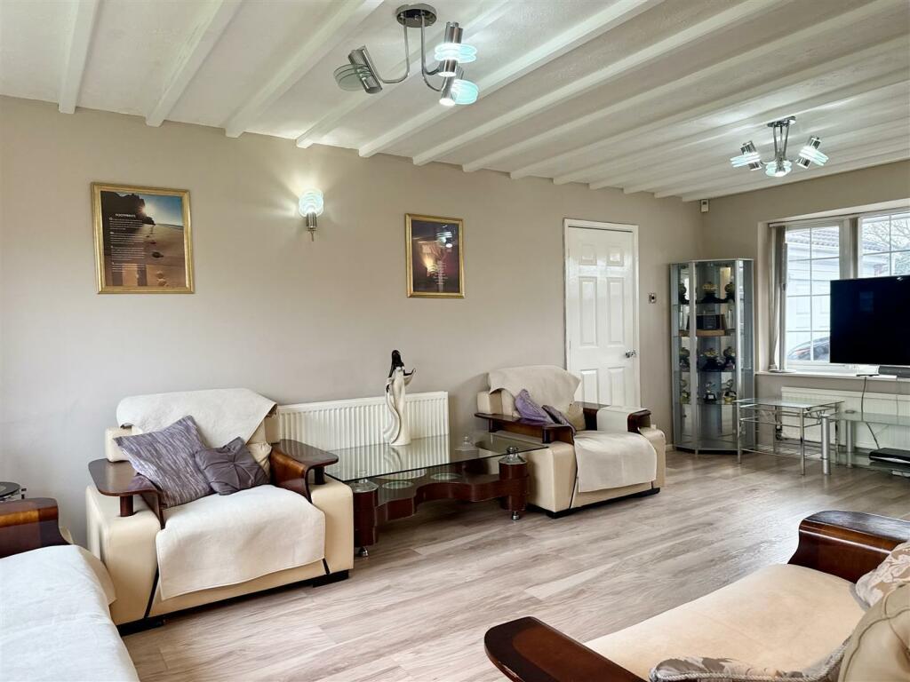 Additional image 4 of Oak Farm Close, Sutton Coldfield