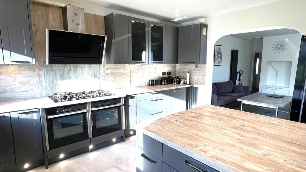 Additional image 9 of Pilkington Avenue, Sutton Coldfield