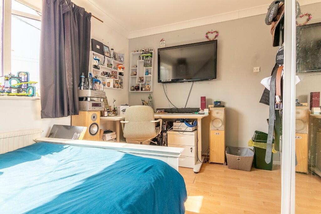 Additional image 26 of Meadow Close, B94