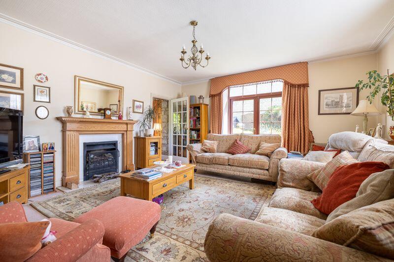 Additional image 3 of Detached period 4 bedroom house in central Bruton