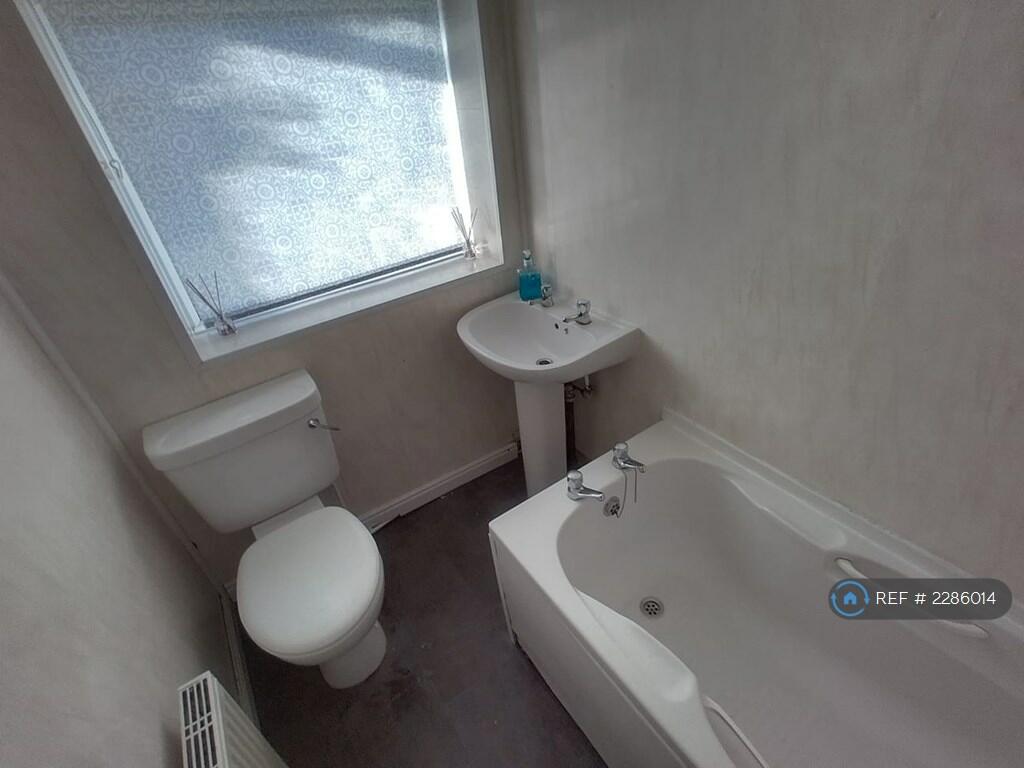 Additional image 7 of Meadow Walk, Cradley Heath, B64