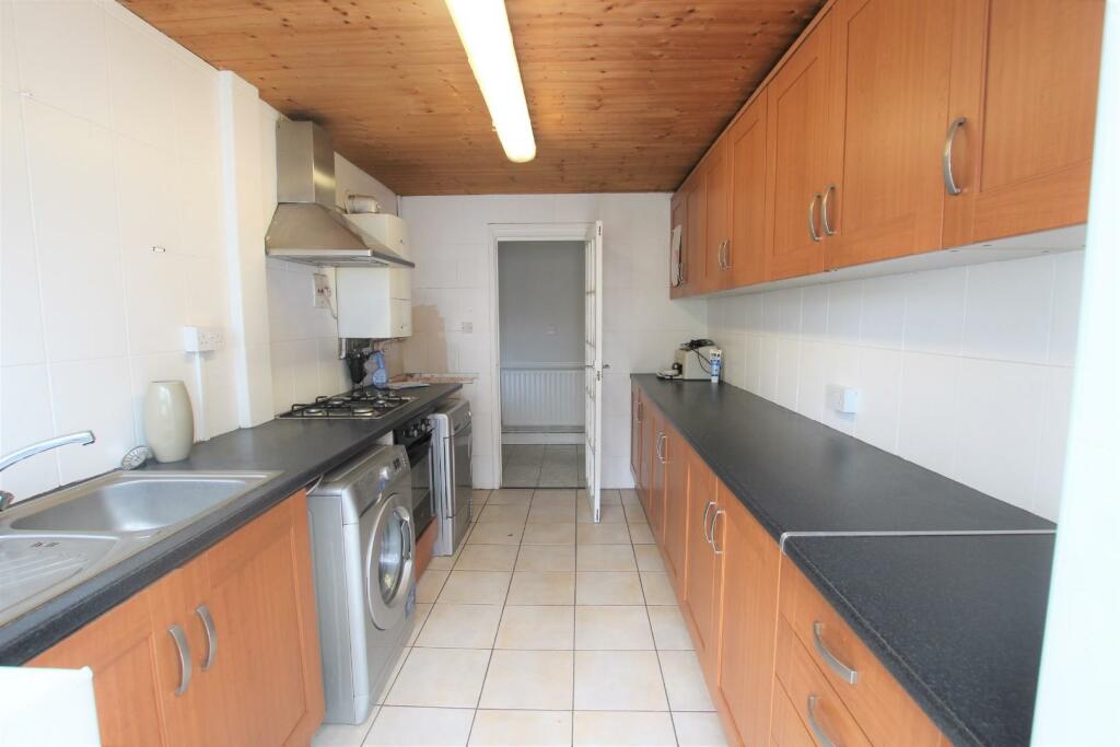 Additional image 3 of Pembridge Close, Redditch