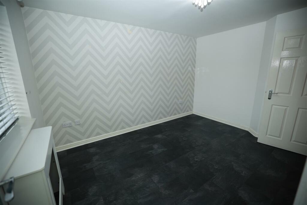 Additional image 9 of Hawksworth Crescent, Chelmsley Wood