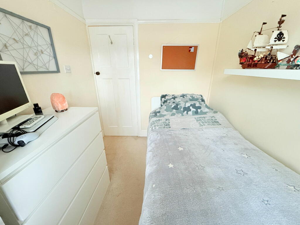Additional image 21 of Stanway Road, Shirley