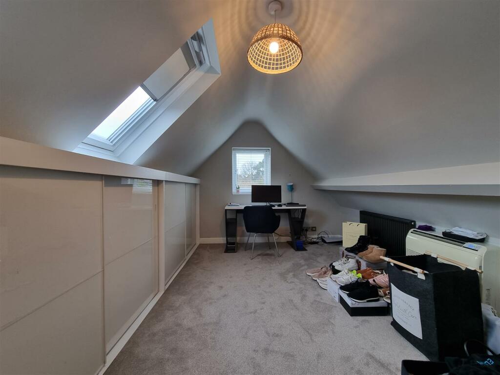 Additional image 18 of Meadow Road, Wythall