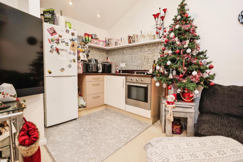 Additional image 4 of Yatesbury Avenue, Birmingham, West Midlands, B35