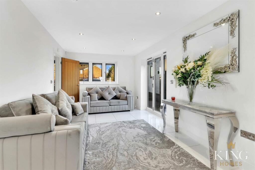 Additional image 21 of Archer Close, Studley