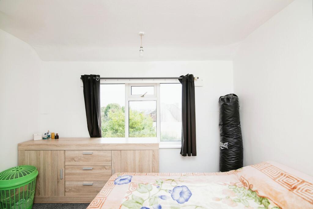 Additional image 20 of Trafalgar Road, Oldbury, B69