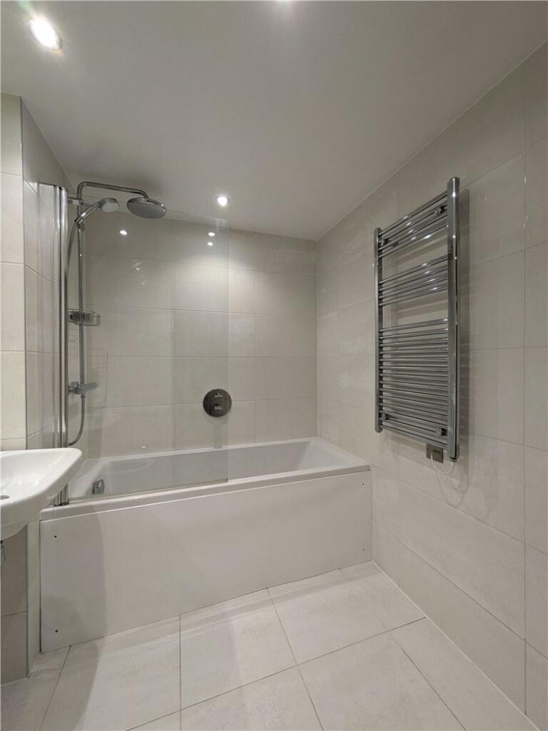 Additional image 9 of Victoria Bridge Road, Bath, Somerset, BA1