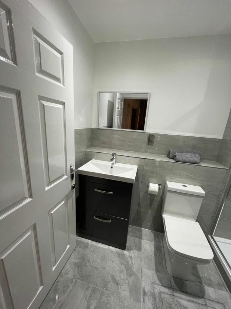 Additional image 11 of Broadway Court, Oldbury, B68 9EE