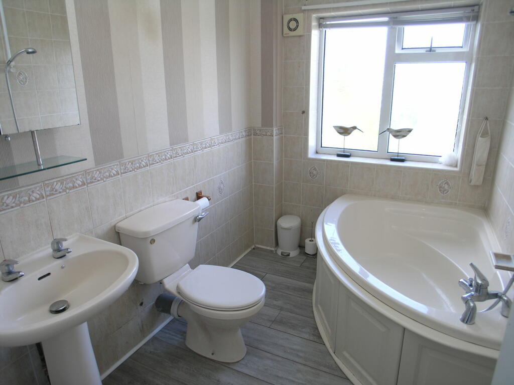 Additional image 14 of CRADLEY HEATH, High Haden Crescent