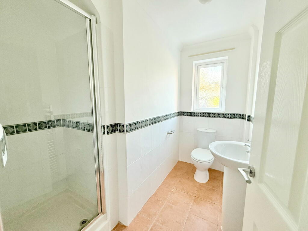 Additional image 10 of Gedney Close, Shirley