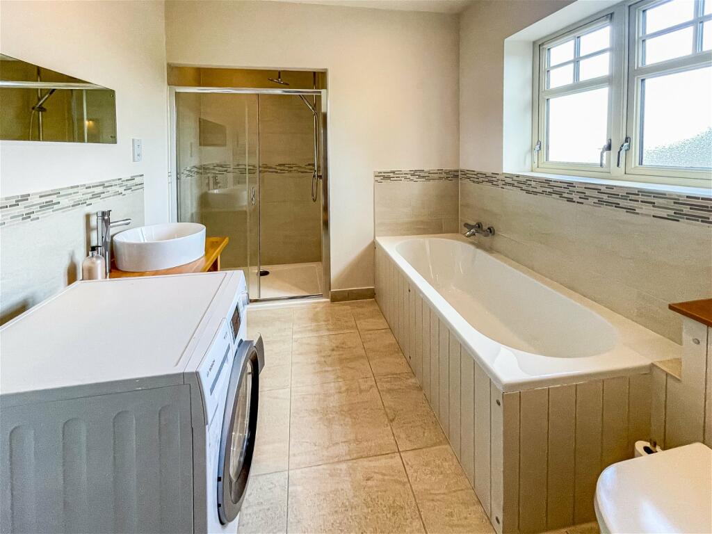 Additional image 5 of Stratford Road, Henley-in-arden, B95 6AE