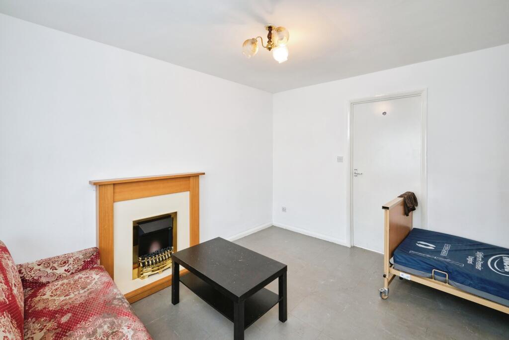 Additional image 2 of Scholars Gate, Birmingham, West Midlands, B33