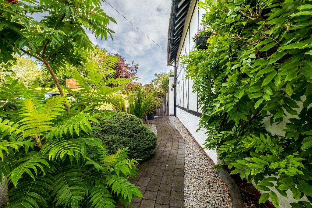 Additional image 33 of The Square, Elford, Tamworth