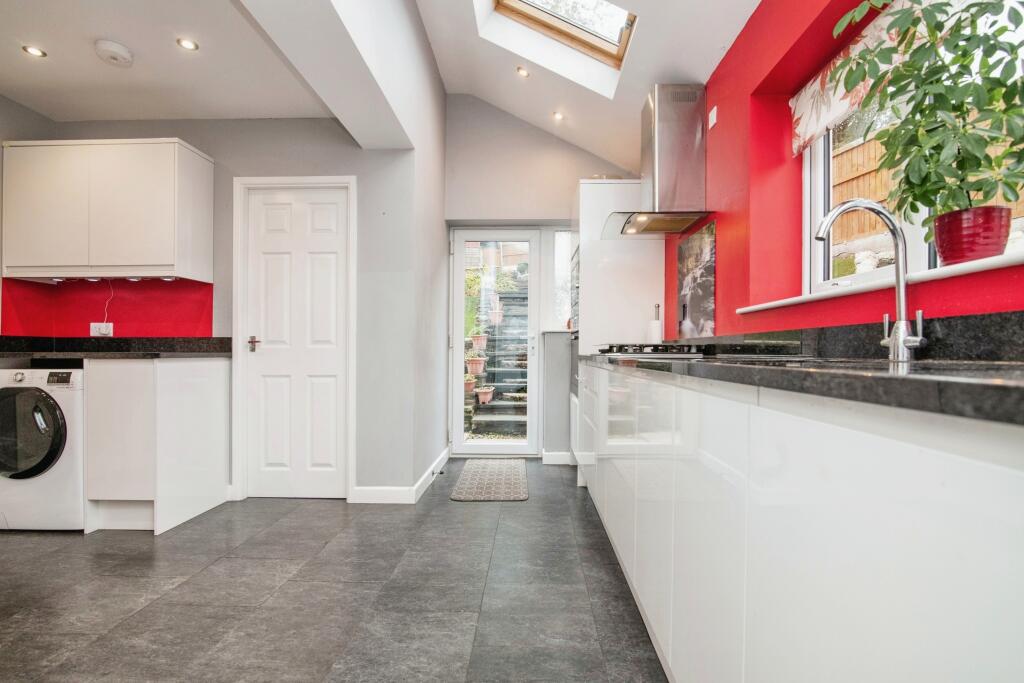 Additional image 4 of Silver Innage, Halesowen, B63