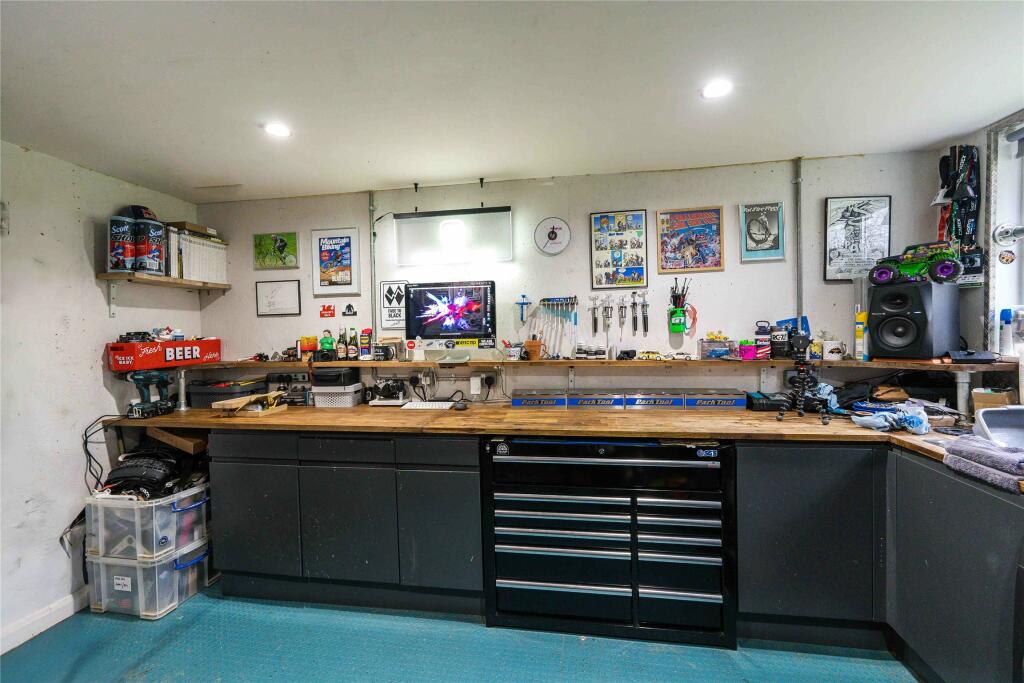 Additional image 18 of Eastfield Avenue, Bath, Somerset, BA1