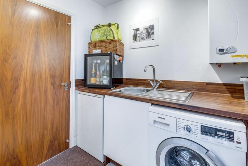 Additional image 10 of Hazeltree Drive, Sutton Coldfield, B75