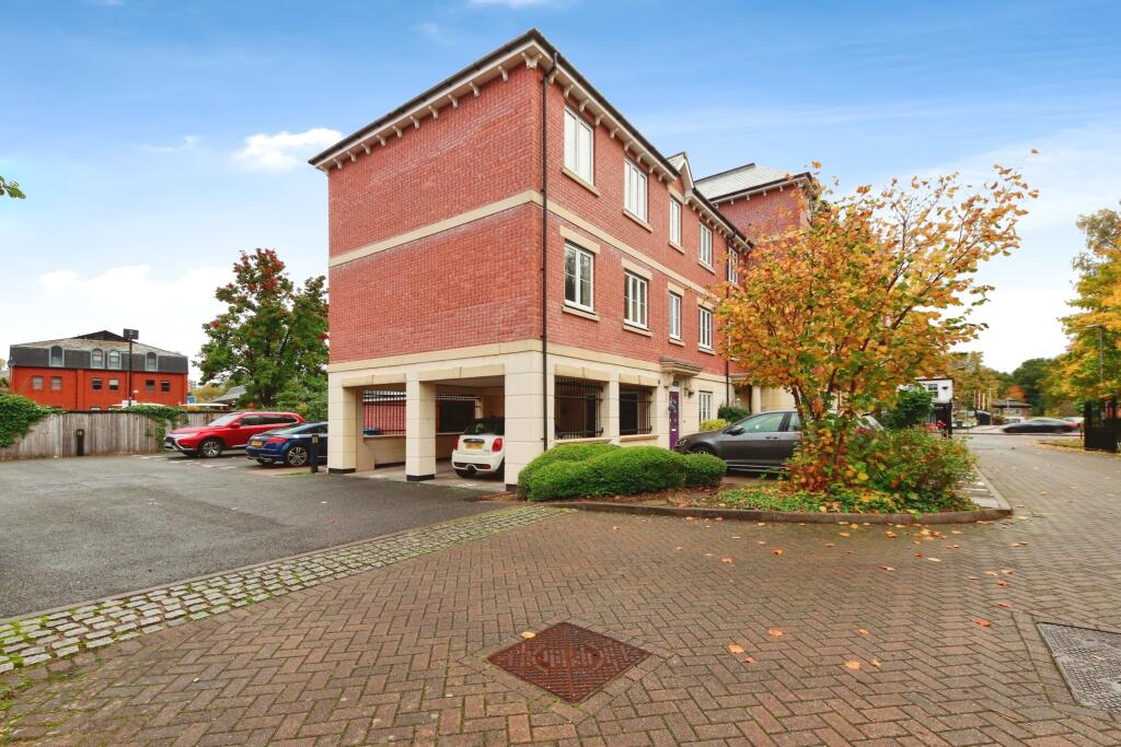Additional image 2 of Collingtree Court, Solihull, West Midlands, B92