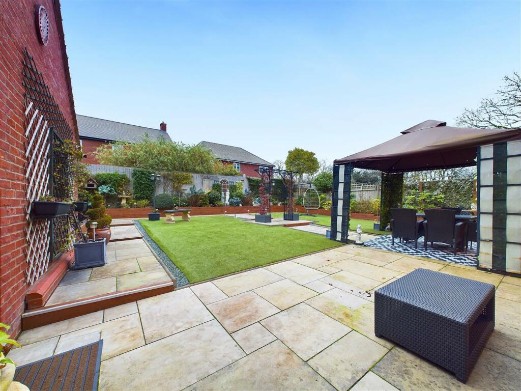 Additional image 40 of Cornflower Close, Tamworth