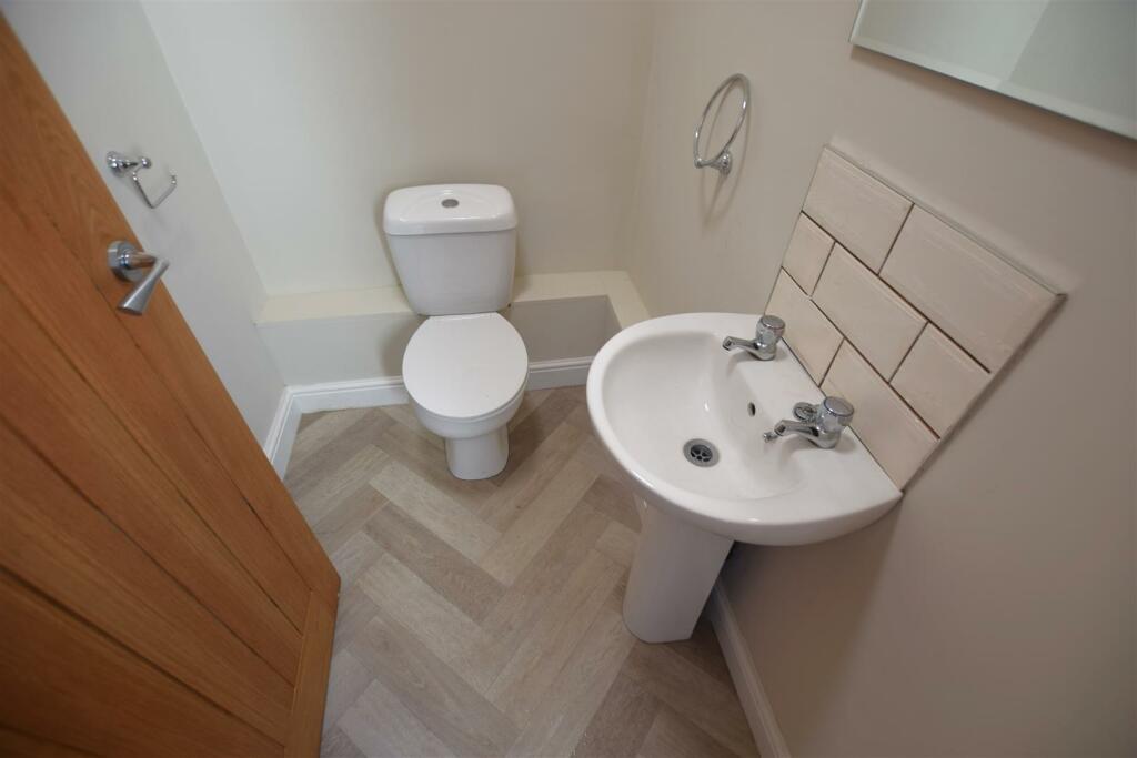 Additional image 4 of Carls Cottage, 435 Watling Street, Twogates, Tamworth