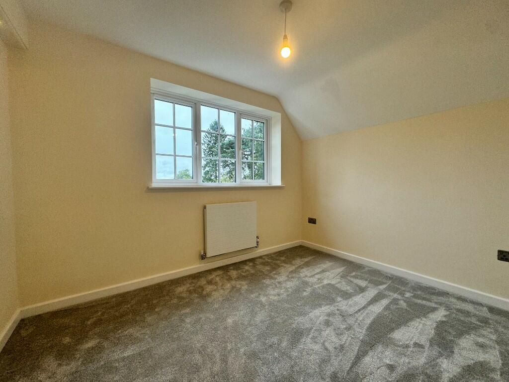 Additional image 39 of Vine Cottage, Dunnington, B49