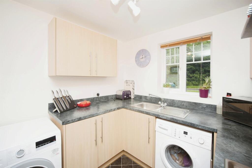 Additional image 9 of Hedgerow Close, Redditch