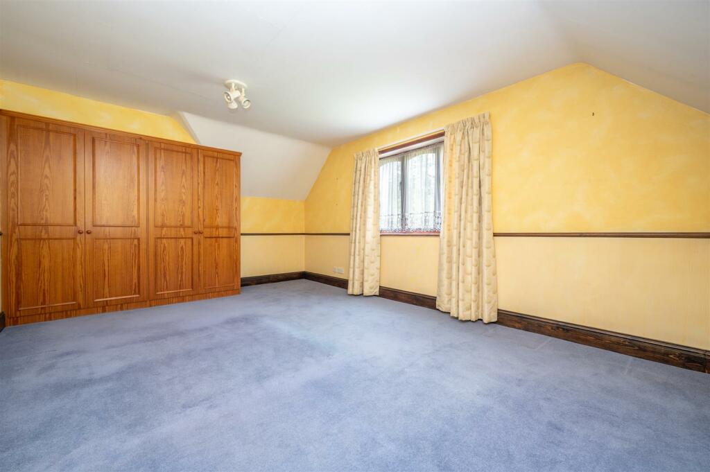 Additional image 16 of Stratford Road, Wootton Wawen