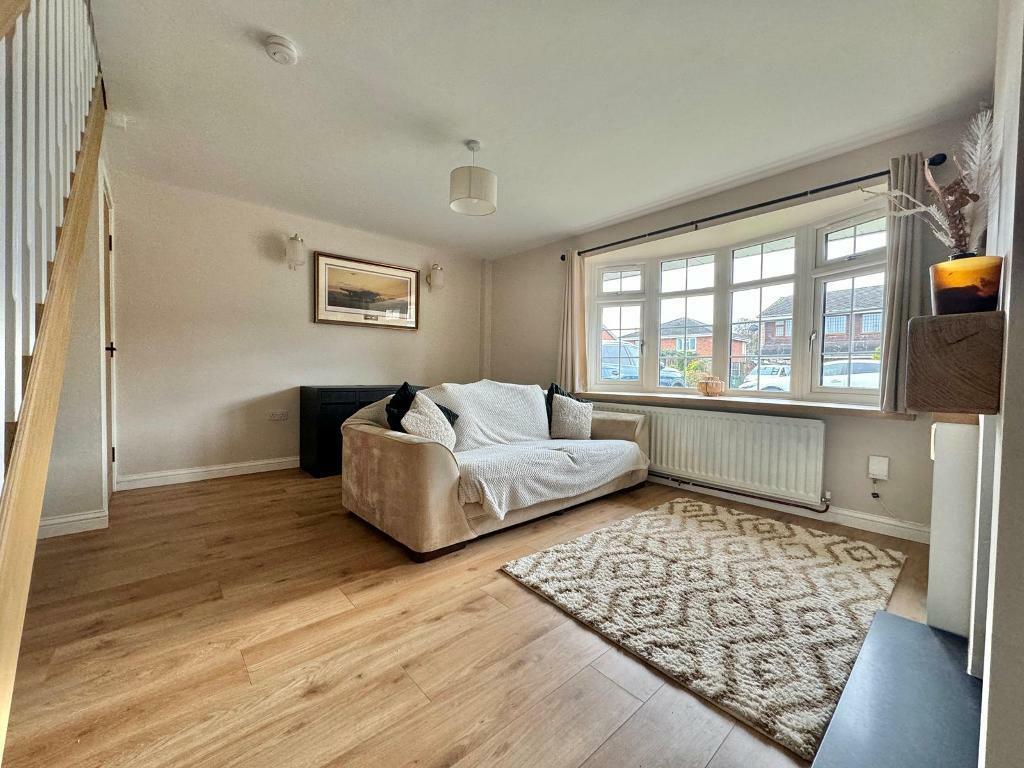 Additional image 4 of Burghley Drive, West Bromwich, B71 3LX