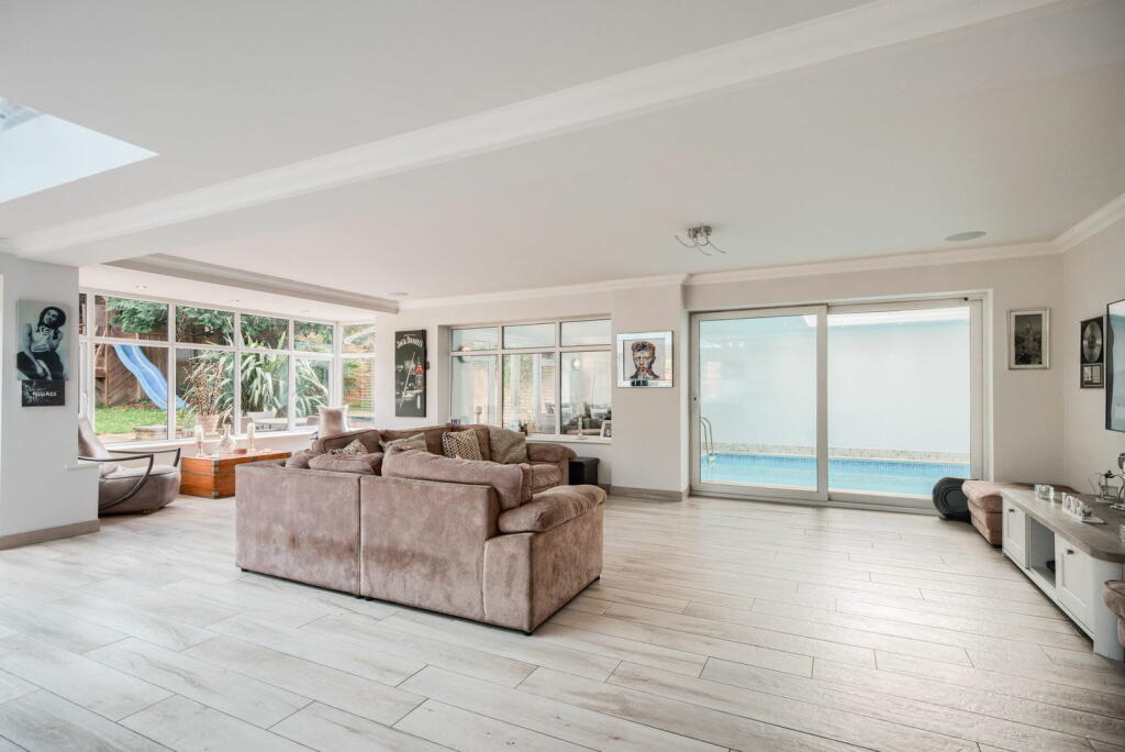 Additional image 8 of Monastery Drive, Solihull, B91 1DP