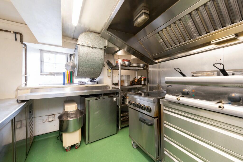 Additional image 7 of High Street, Bruton, Somerset, BA10 0AR