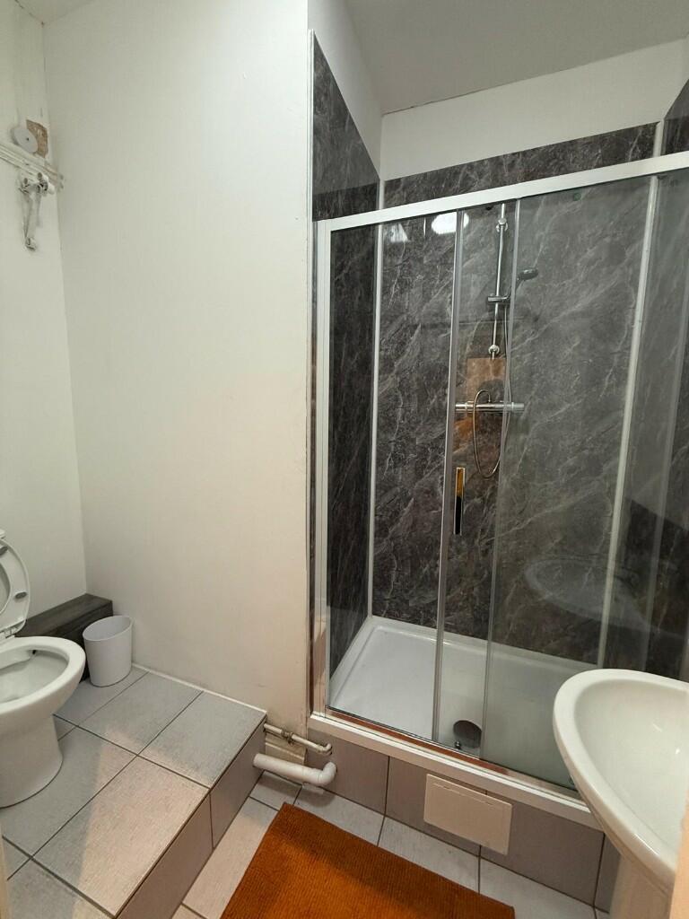 Additional image 2 of High Street, Smethwick, West Midlands, B66