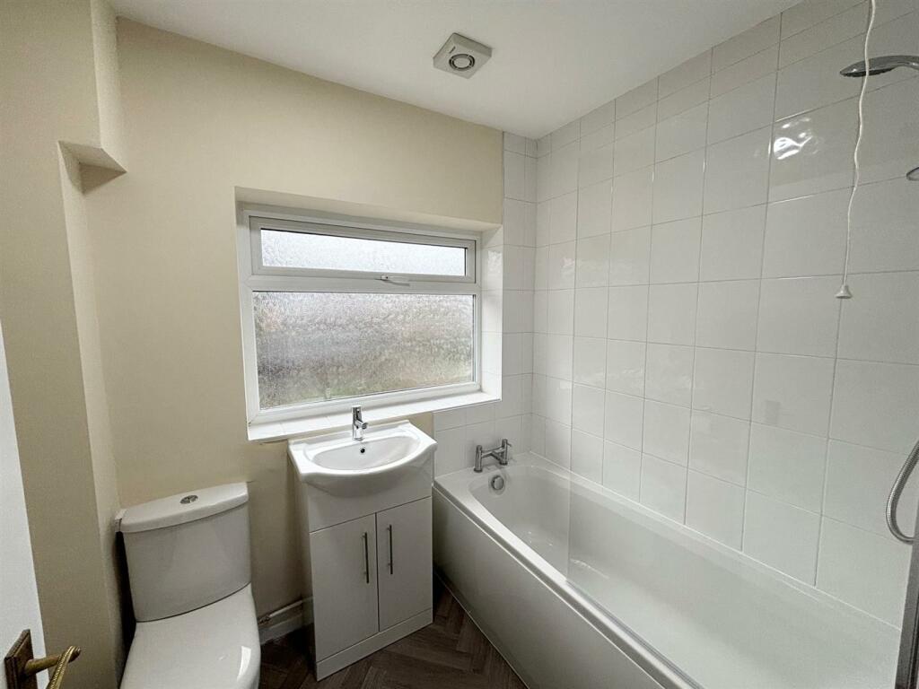 Additional image 10 of Simms Lane, Wythall