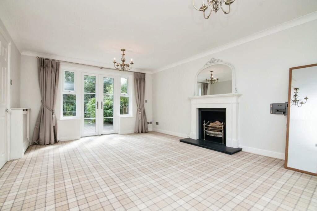 Additional image 6 of Whitefields Gate, Solihull, West Midlands