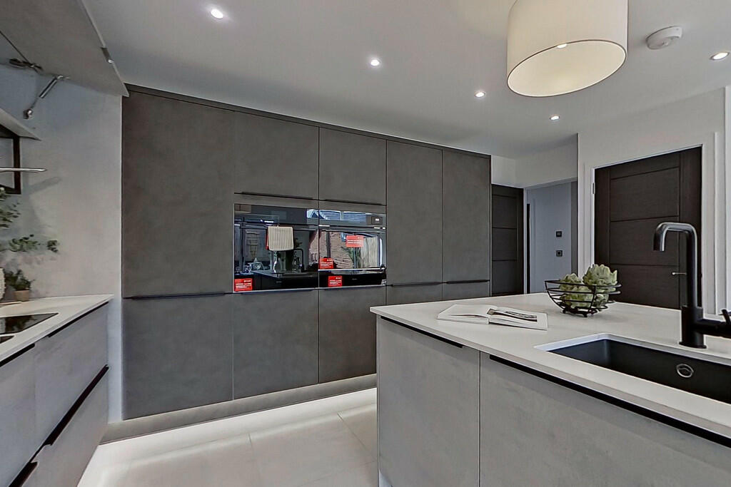 Additional image 9 of Royal Gardens, Sutton Coldfield