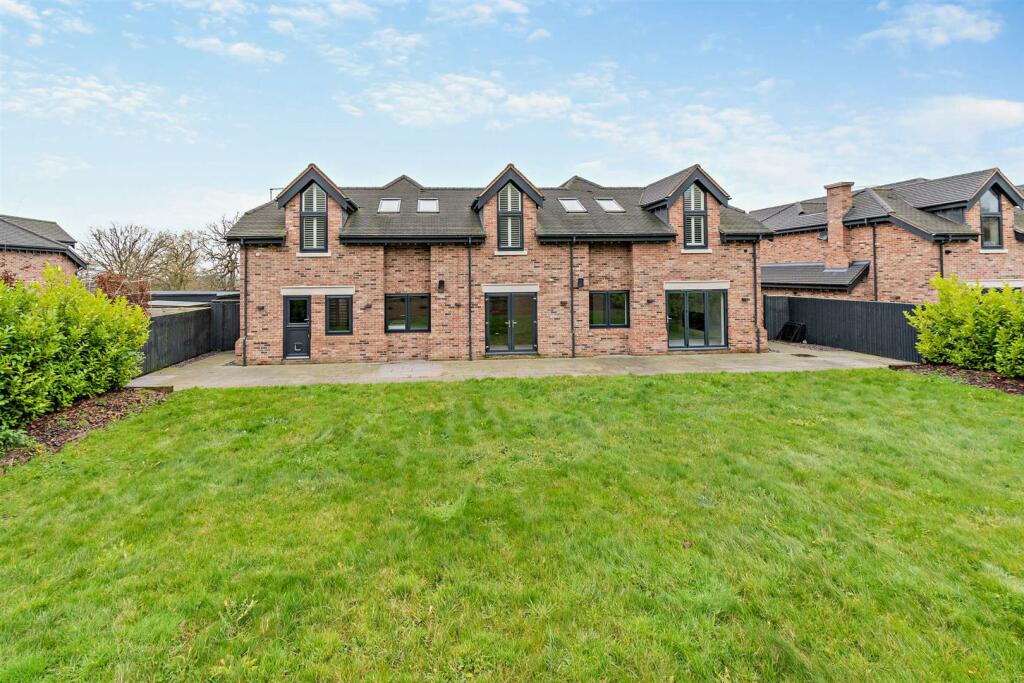 Additional image 36 of De Montfort House, Haven Pastures, Henley-in-Arden